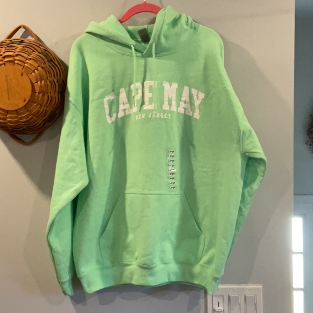 NWT sweatshirt